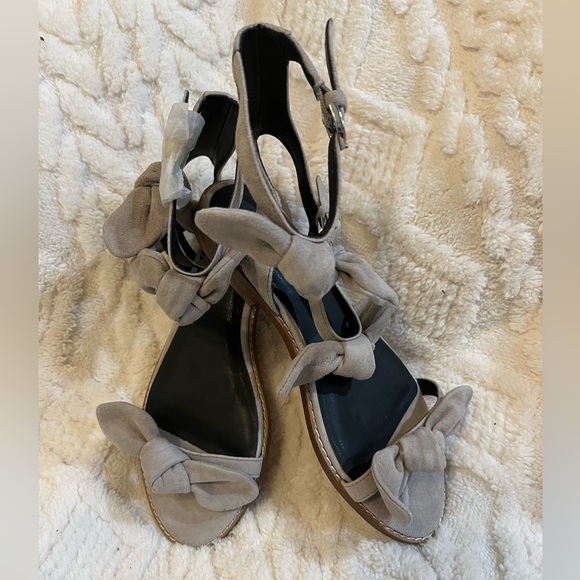 Rebecca Minkoff Shoes - Rebecca Minkoff Shaya Sandal NWOB